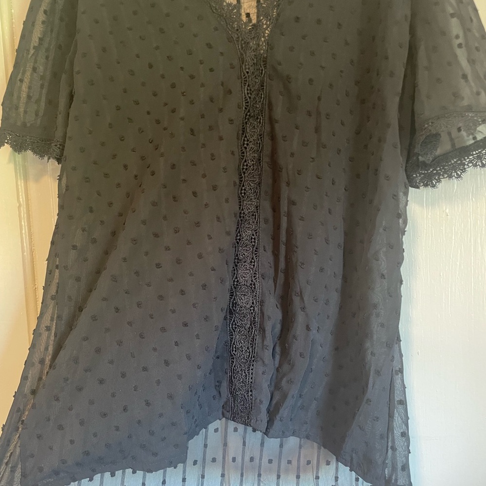 Elegant Black Lace Trim Women's Top